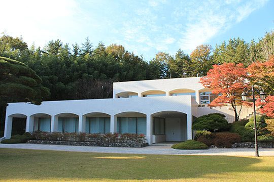 포항시 효자동 포철주택단지 내 ‘백록대’ 전경